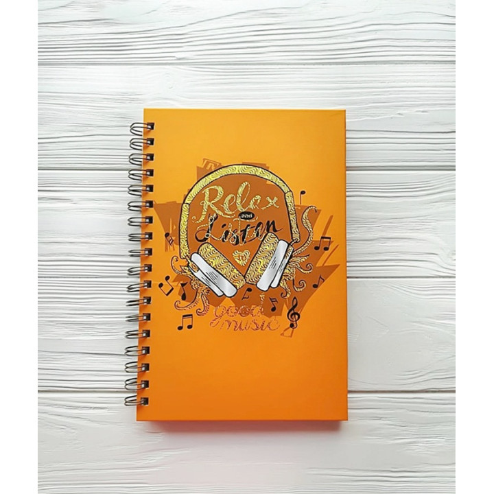 Блокнот В5/120арк,# бокова спіраль, обклад.картон,Аркуш 